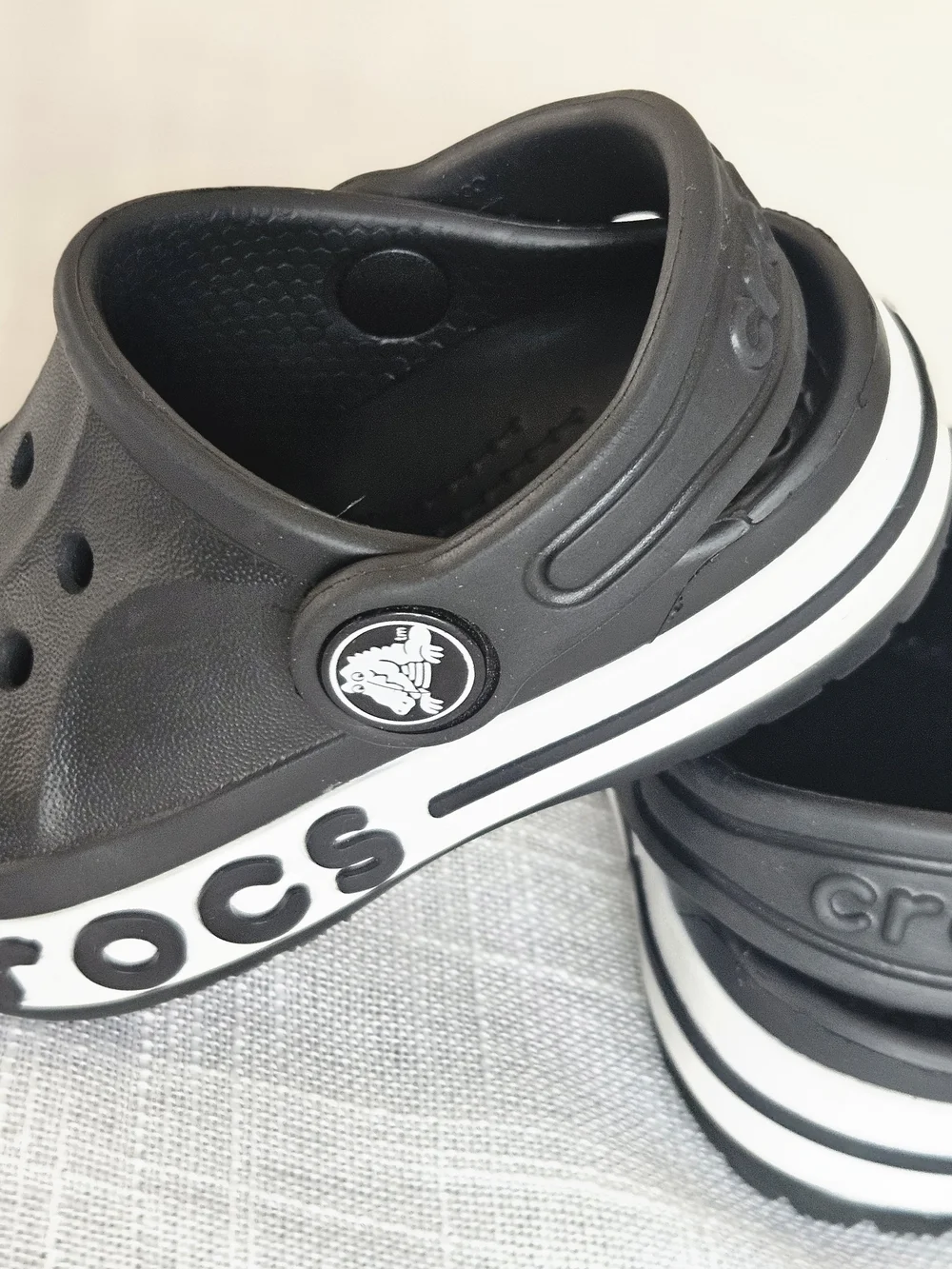 Crocs Toddler Bayaband Clogs - Black/White - Size 5C - Picture 2 of 8